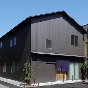  Kapselhotel Sui